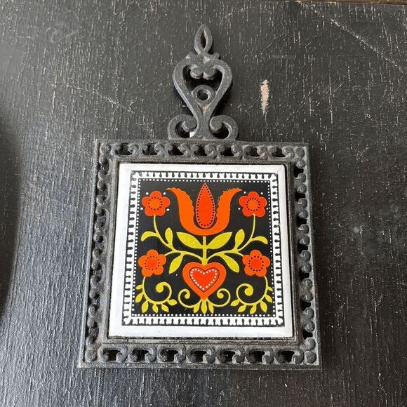 Vintage Cherry Japan Cast Iron Trivet with Enamel Folk Art Tile - Picture 4 of 8